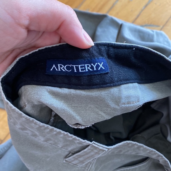 Men capri Arc’teryx pants - Picture 6 of 9